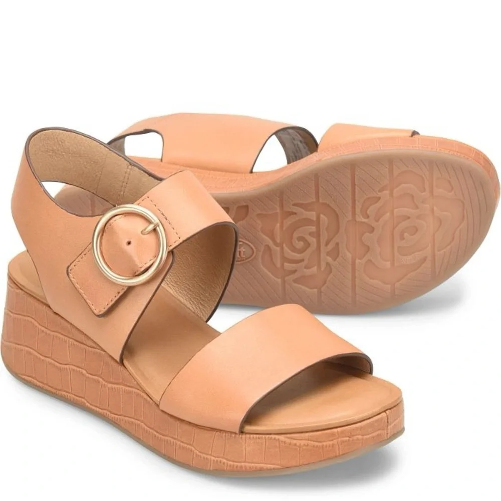 Women's Sofft Faedra Tan Wedge Sandals Sz 8.5 New‎ without box